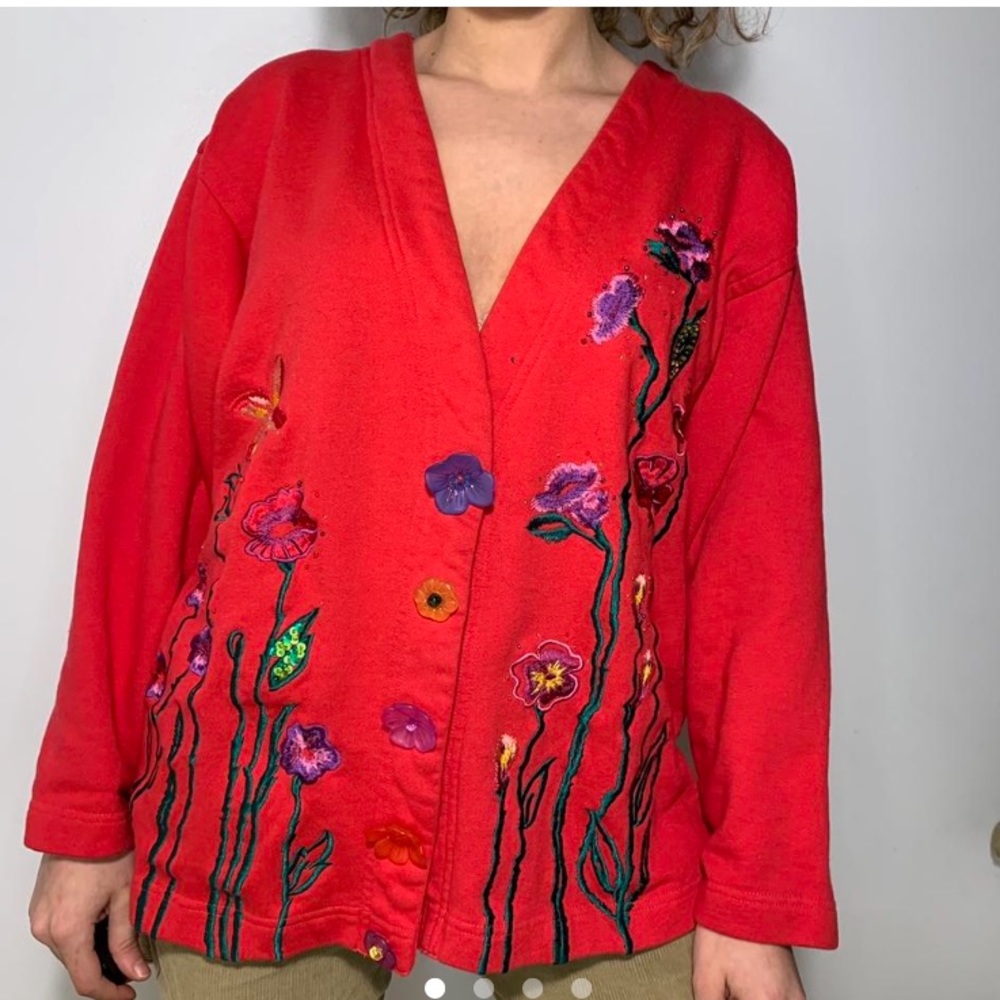 VINTAGE RED EMBROIDERED BIG FLOWERS SEQUINS BUTTONED DOWN CARDIGAN